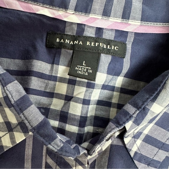 Banana Republic Blue and White Plaid Cotton Button Down Blouse, Large - Picture 9 of 10